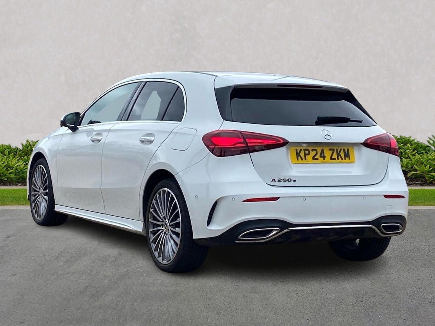 Used Mercedes-Benz A-Class 2024 for sale - 76281265: Photo 2