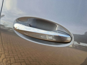 Used Mercedes-Benz GLA 2024 for sale - 77578758: Photo