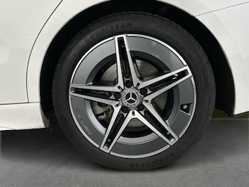 Used Mercedes-Benz C-Class 2024 for sale - 75475591: Photo