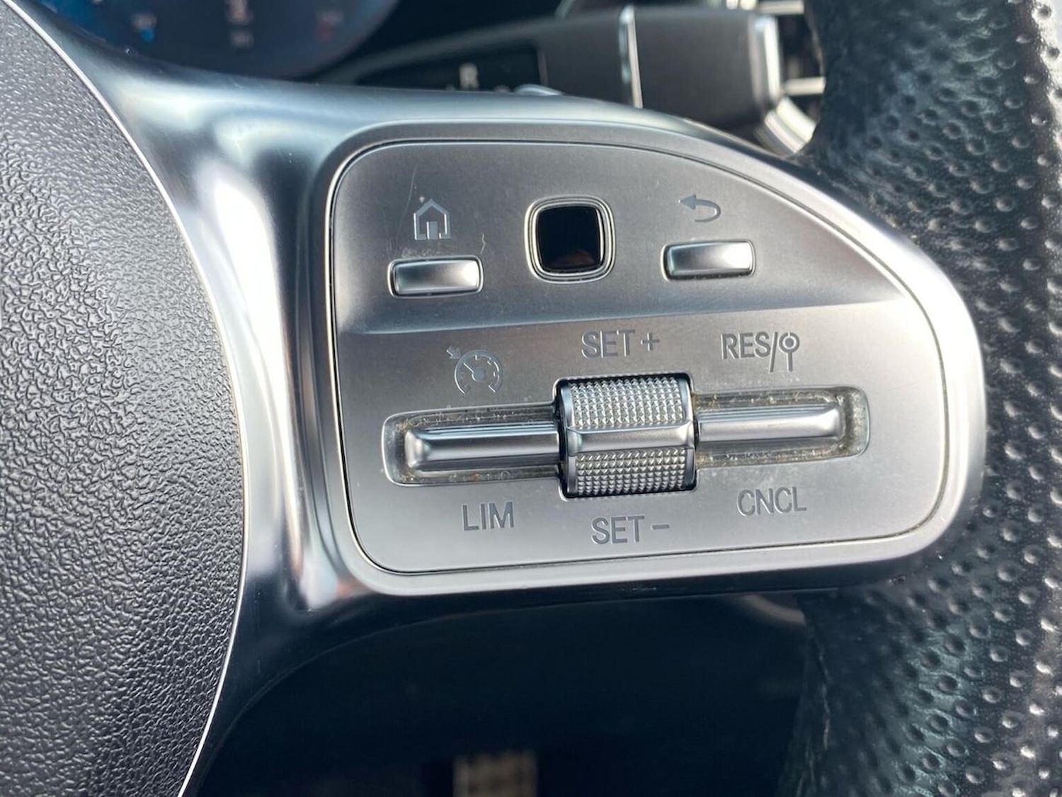 Used Mercedes-Benz GLC 2021 for sale - 76017887: Photo 27