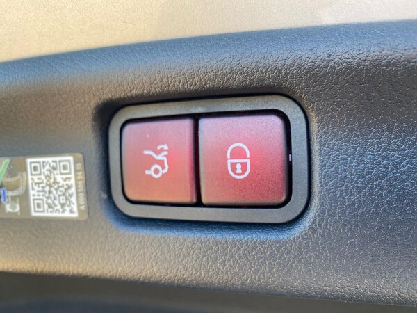 Used Mercedes-Benz C-Class 2024 for sale - 76187126: Photo 39