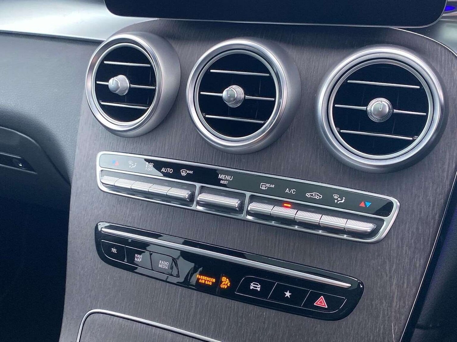 Used Mercedes-Benz GLC 2022 for sale - 77872113: Photo 12