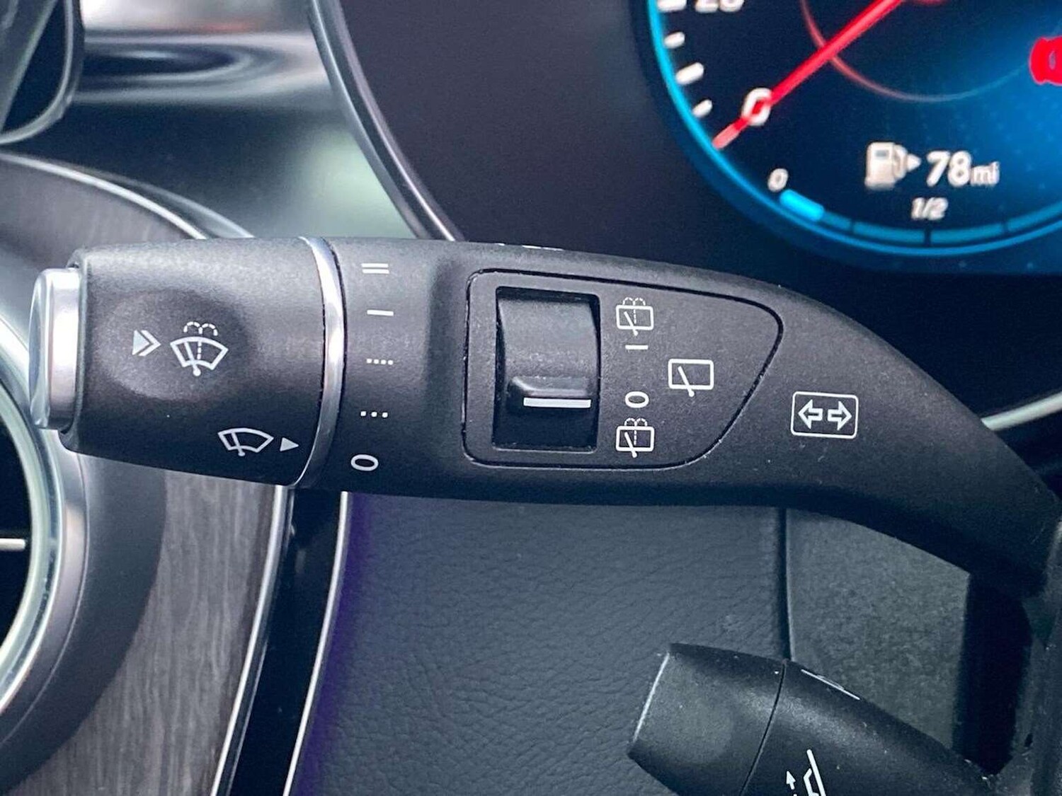 Used Mercedes-Benz GLC 2022 for sale - 77872113: Photo 28