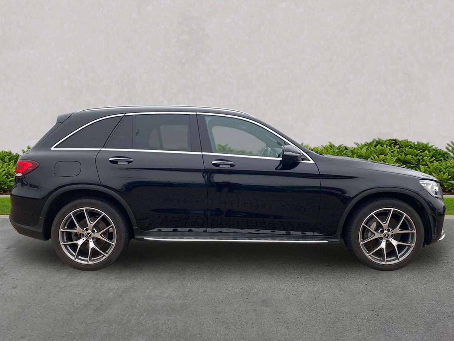 Used Mercedes-Benz GLC 2022 for sale - 77872113: Photo 3