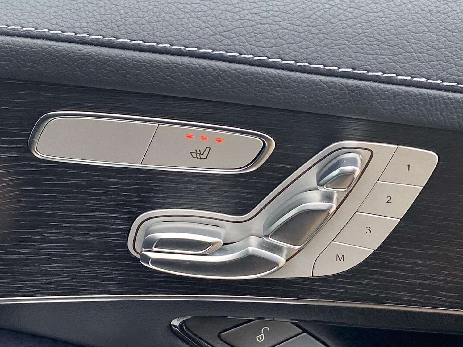 Used Mercedes-Benz GLC 2022 for sale - 77872113: Photo 30