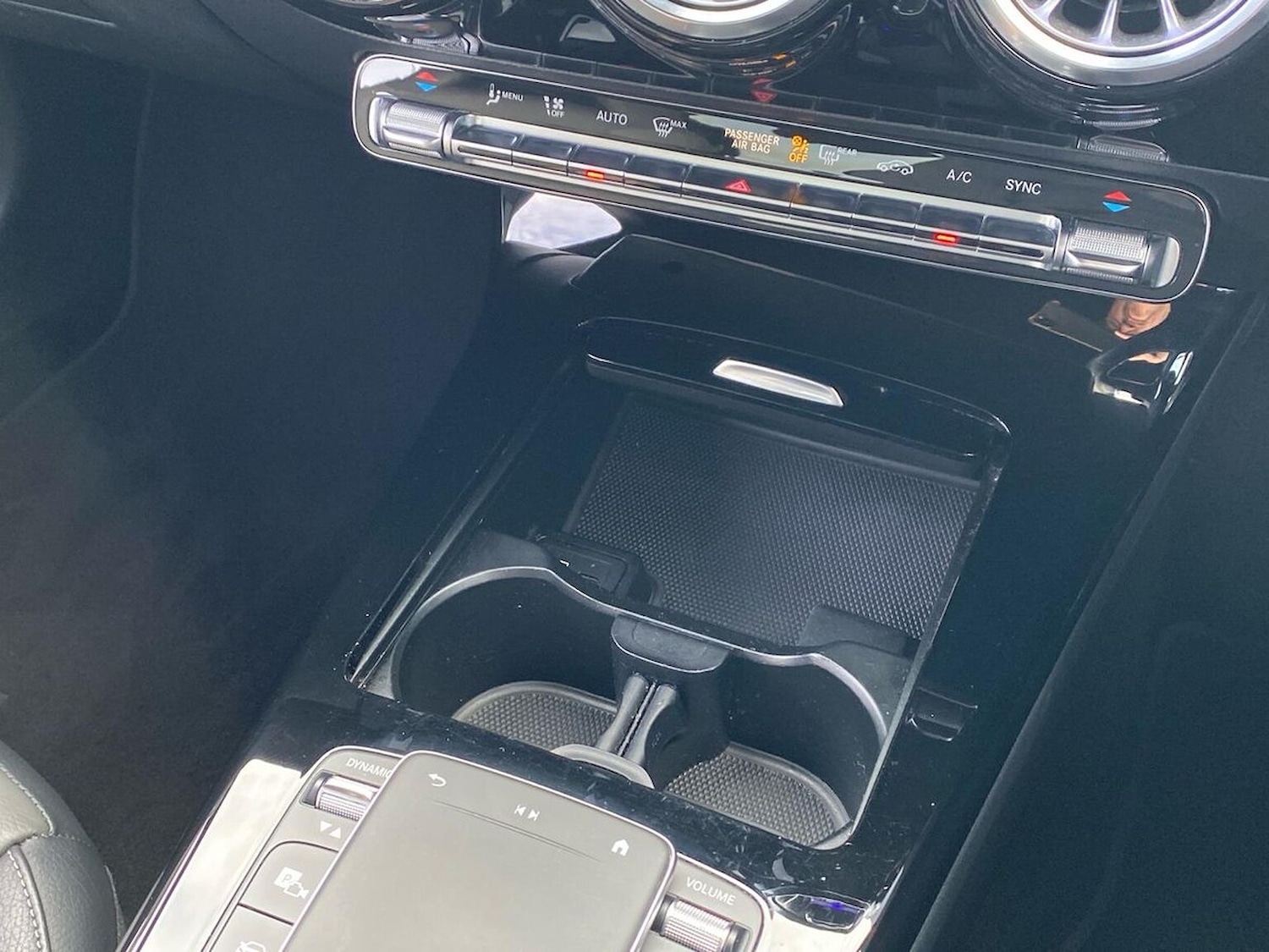 Used Mercedes-Benz CLA 2022 for sale - 76418170: Photo 32