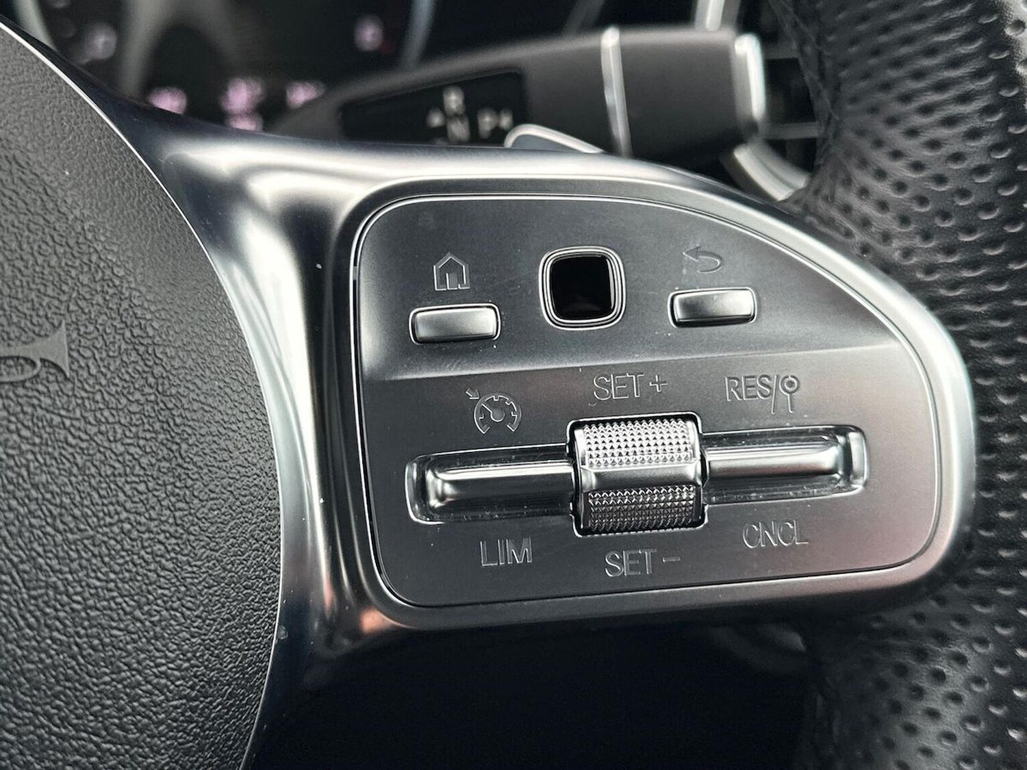 Used Mercedes-Benz GLC 2025 for sale - 76357850: Photo 27