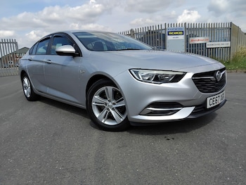 2017 - 1.5 i Turbo Design Nav 5-Door