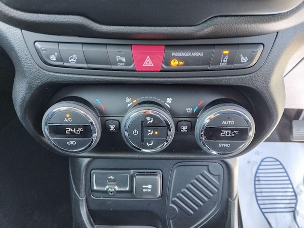 Used Jeep Renegade 2015 for sale - 75160414: Photo 20