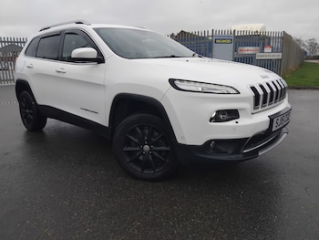 Used Jeep Cherokee 2015 for sale - 76982758: Photo