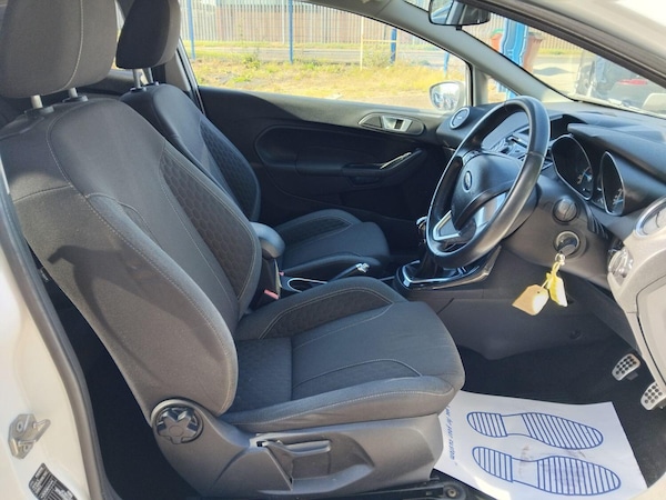 Used Ford Fiesta 2013 for sale - 74858959: Photo 10