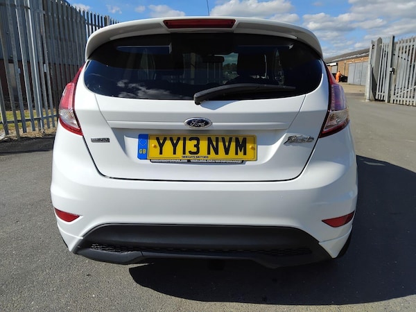 Used Ford Fiesta 2013 for sale - 74858959: Photo 7