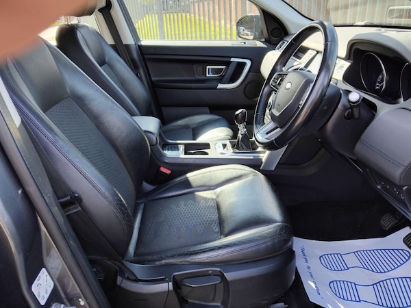 Used Land Rover Discovery Sport 2015 for sale - 74858854: Photo 11