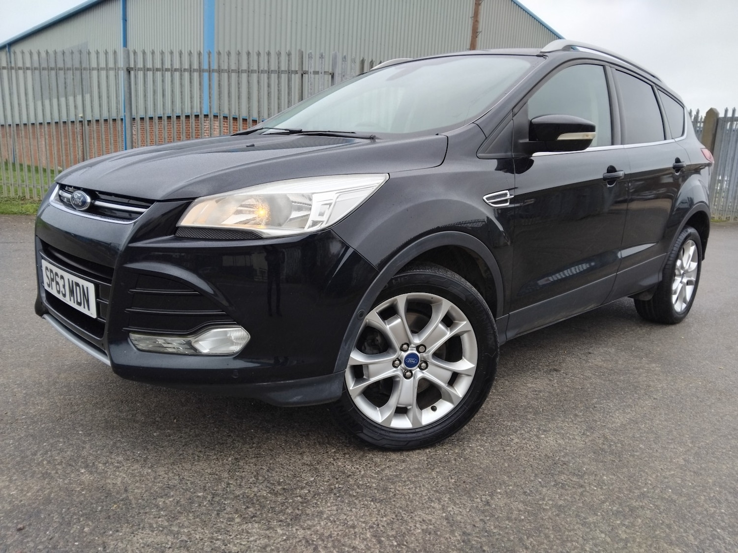 Used Ford Kuga 2013 for sale - 77508579: Photo 2
