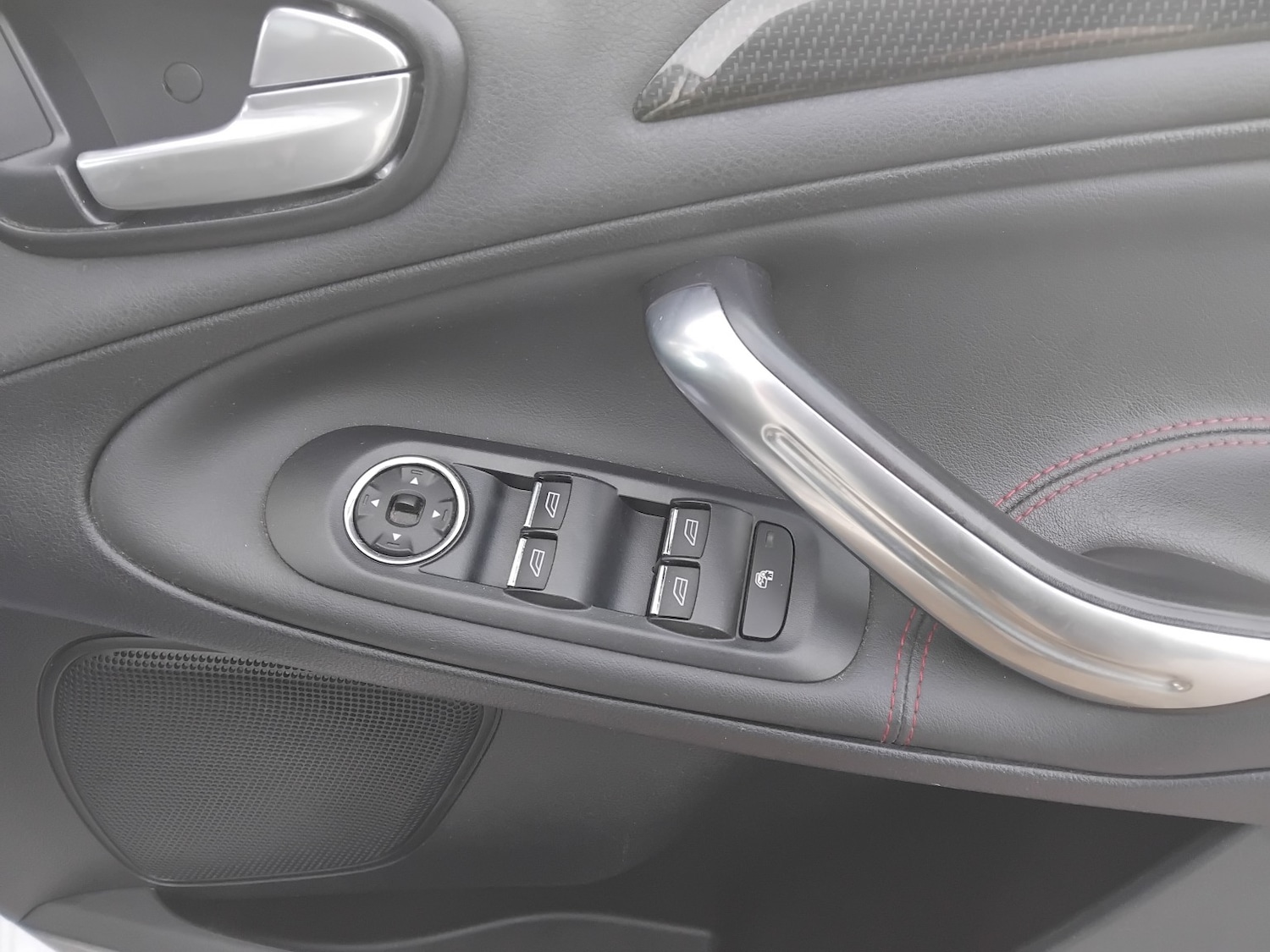 Used Ford S-Max 2012 for sale - 77385305: Photo 16