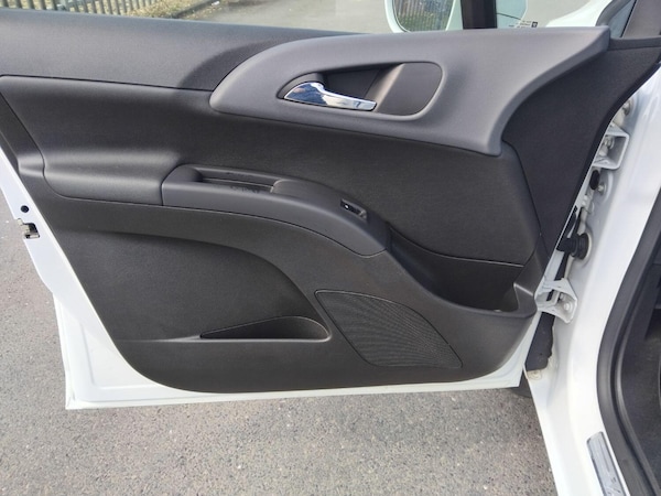 Used Vauxhall Meriva 2012 for sale - 74858925: Photo 25