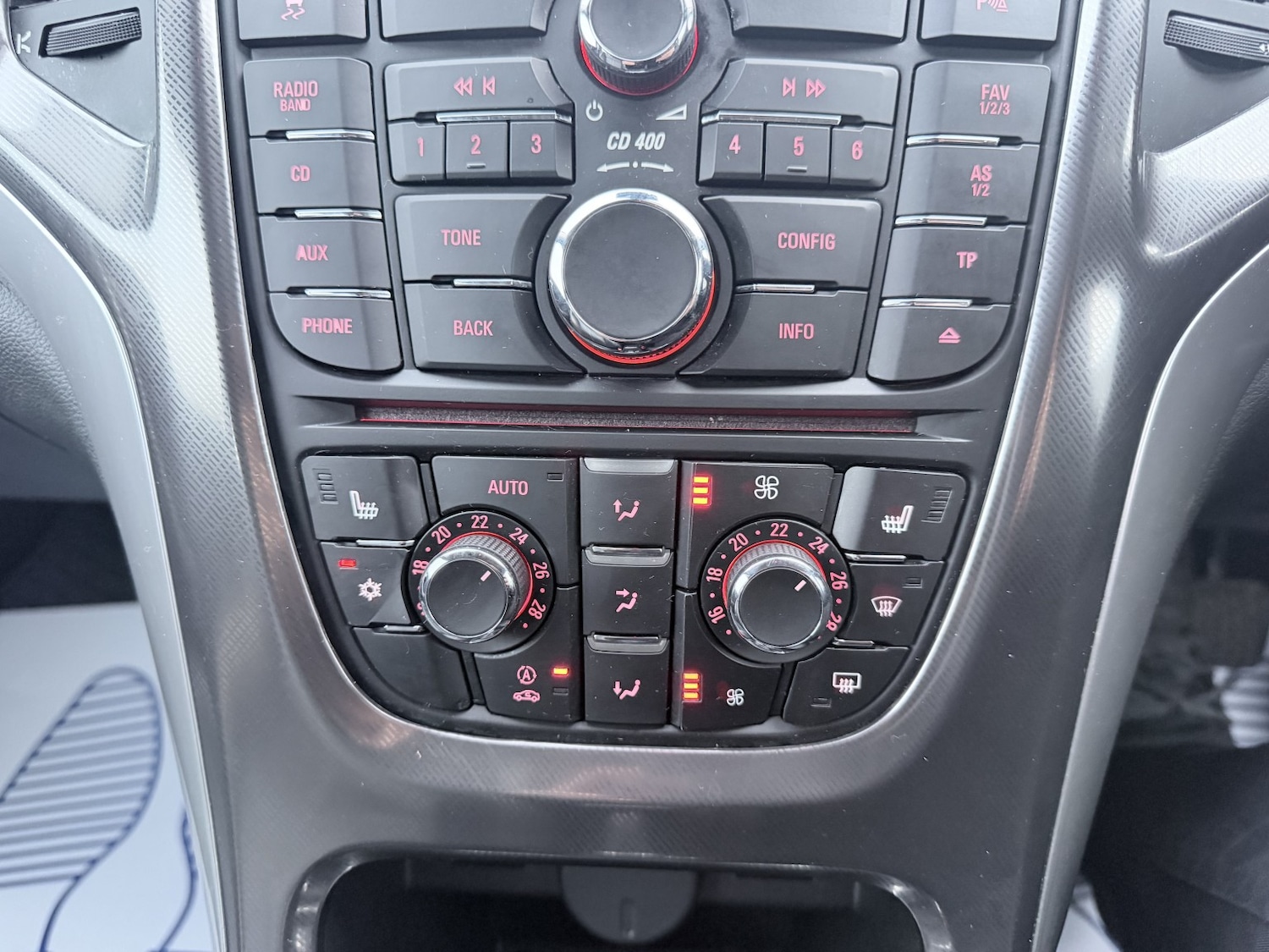 Used Vauxhall Astra 2010 for sale - 77201278: Photo 18