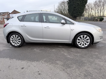 Used Vauxhall Astra 2010 for sale - 77201278: Photo