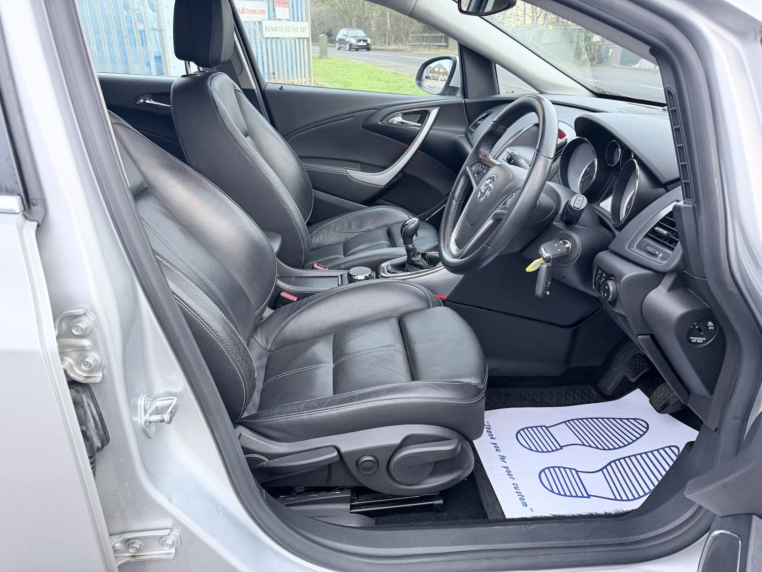 Used Vauxhall Astra 2010 for sale - 77201278: Photo 9