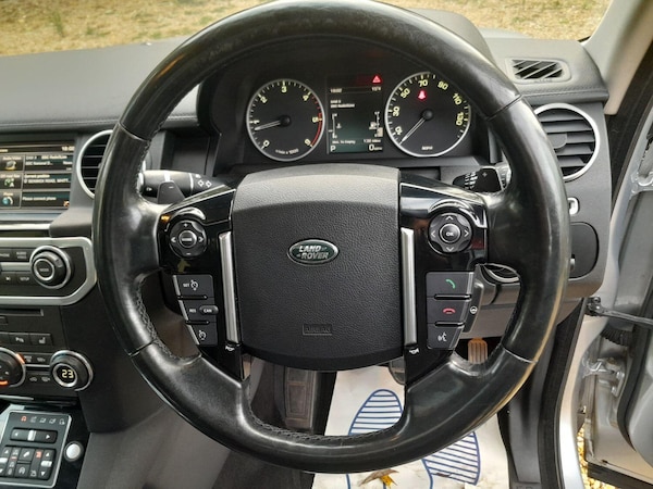 Used Land Rover Discovery 4 2014 for sale - 74858966: Photo 16
