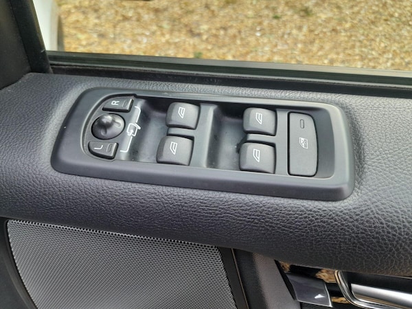 Used Land Rover Discovery 4 2014 for sale - 74858966: Photo 19