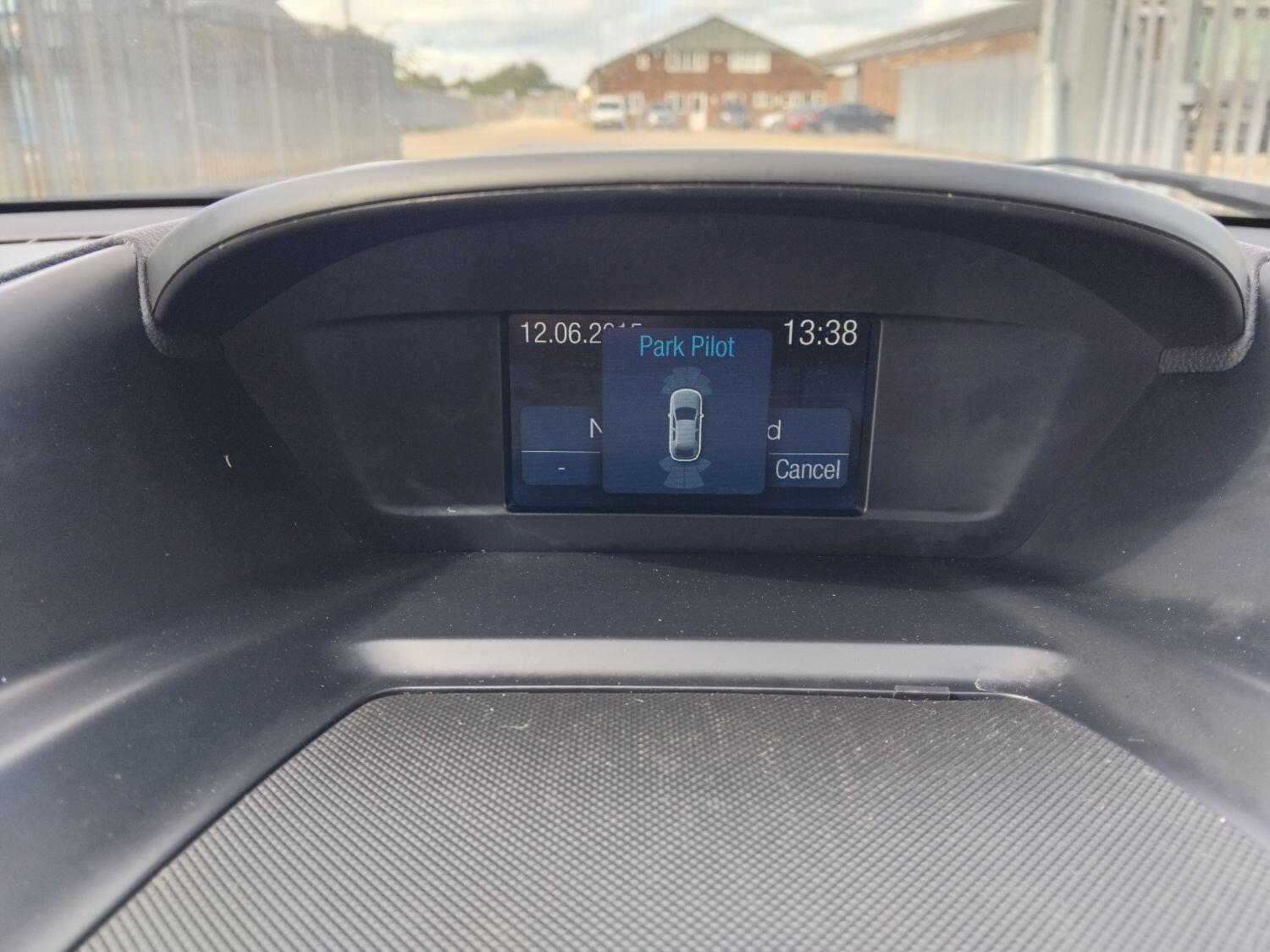 Used Ford Kuga 2015 for sale - 76794277: Photo 14