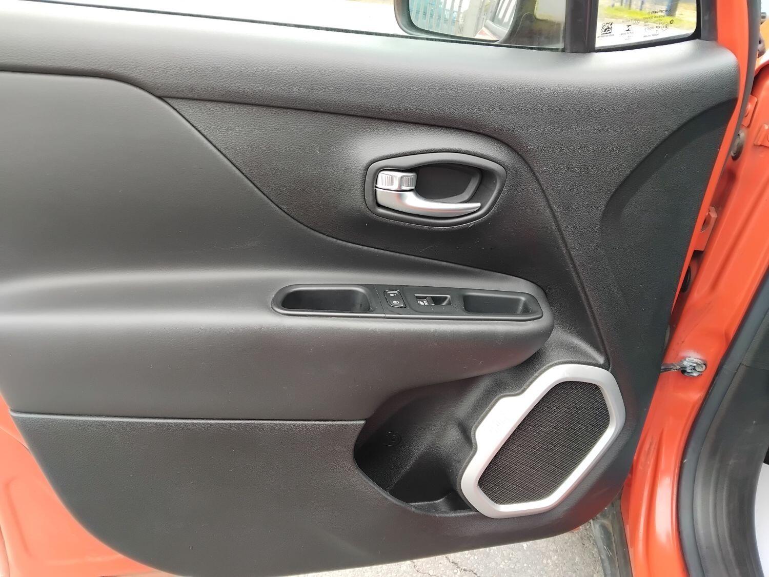 Used Jeep Renegade 2015 for sale - 76174051: Photo 13