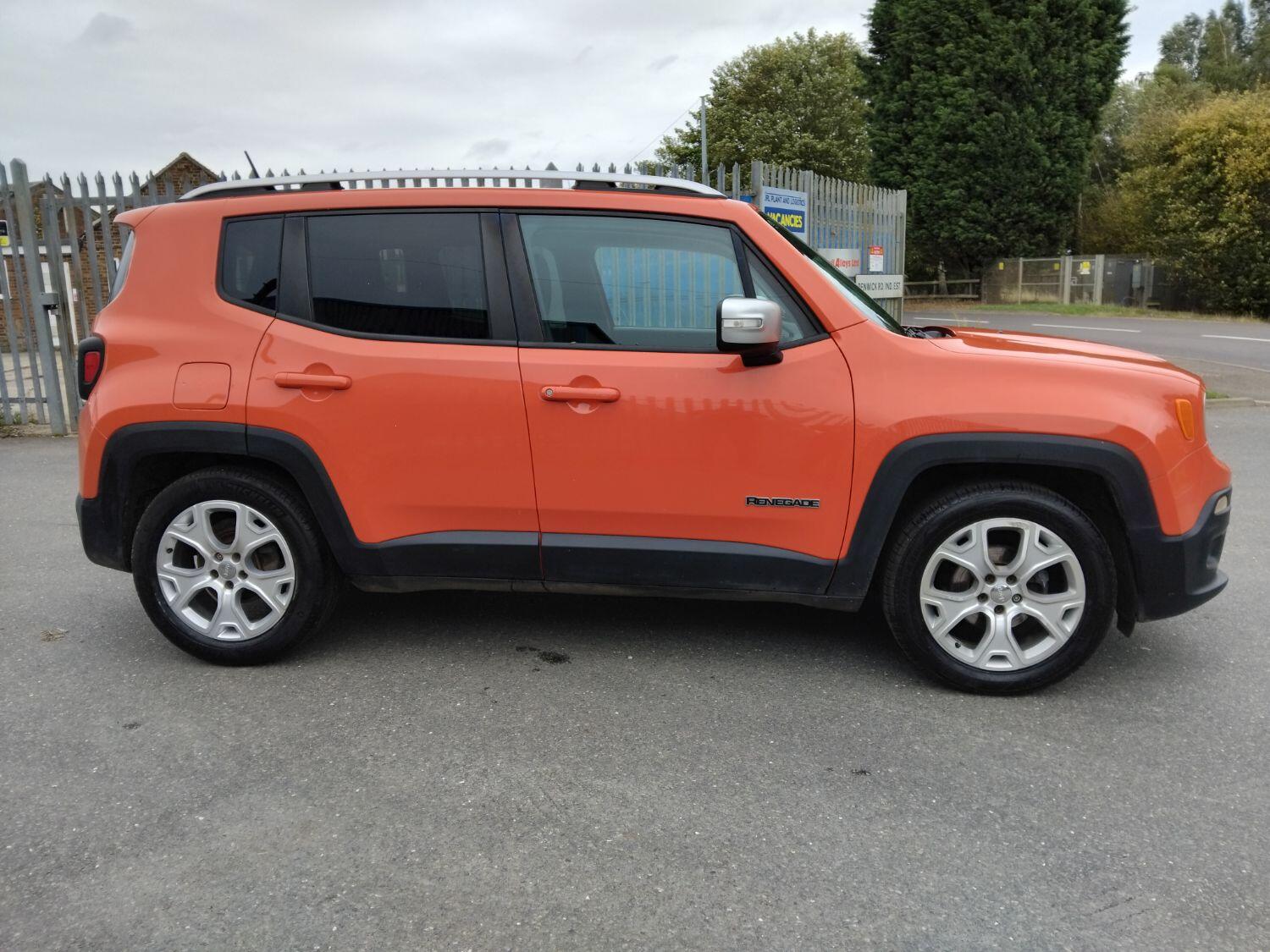 Used Jeep Renegade 2015 for sale - 76174051: Photo 4