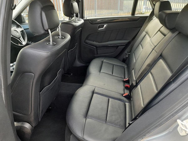 Used Mercedes-Benz E-Class 2012 for sale - 72664451: Photo 10