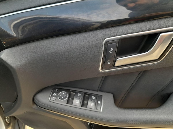 Used Mercedes-Benz E-Class 2012 for sale - 72664451: Photo 12