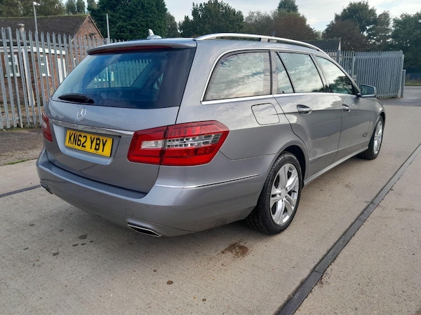 Used Mercedes-Benz E-Class 2012 for sale - 72664451: Photo 6