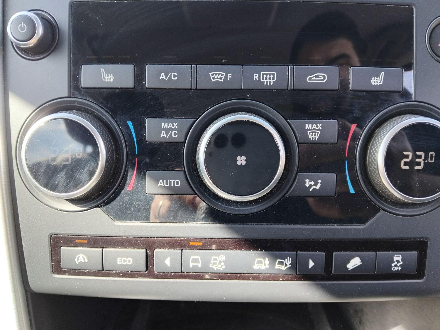 Used Land Rover Discovery Sport 2015 for sale - 76794281: Photo 16