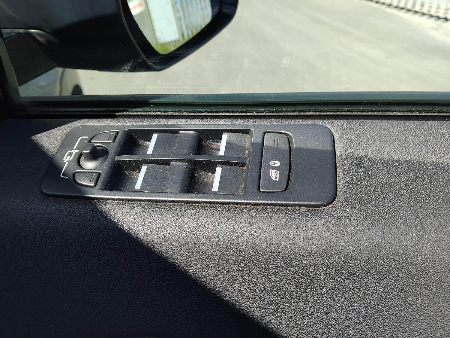 Used Land Rover Discovery Sport 2015 for sale - 76794281: Photo 17