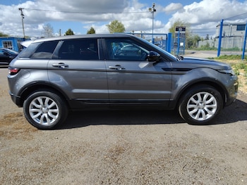 Used Land Rover Range Rover Evoque 2015 for sale - 79554567: Photo