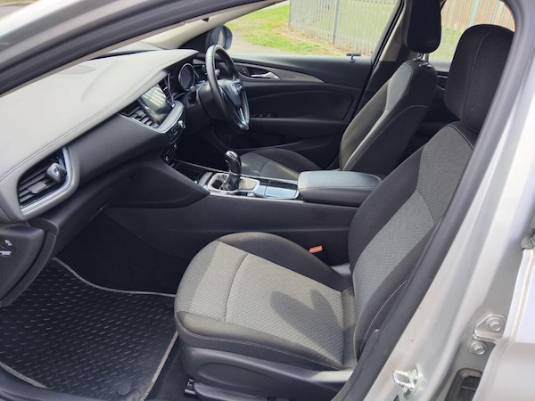 Used Vauxhall Insignia 2017 for sale - 75413015: Photo 10