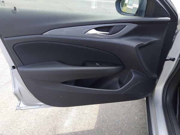 Used Vauxhall Insignia 2017 for sale - 75413015: Photo 12