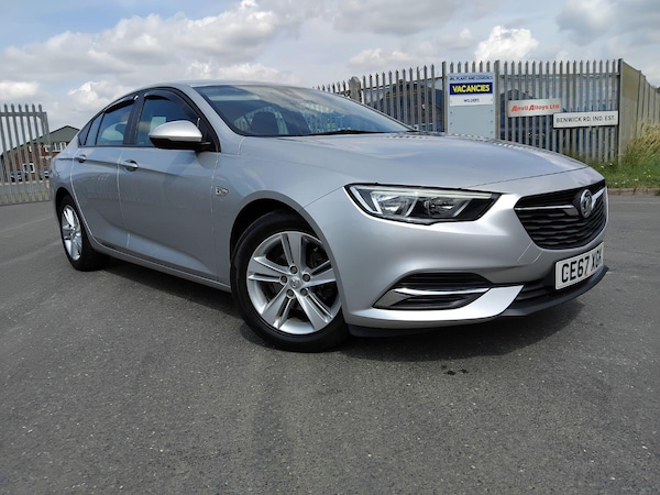 Used Vauxhall Insignia 2017 for sale - 75413015: Photo 1