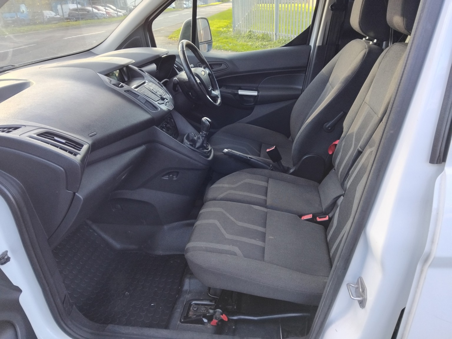 Used Ford Transit Connect 2018 for sale - 76439963: Photo 12