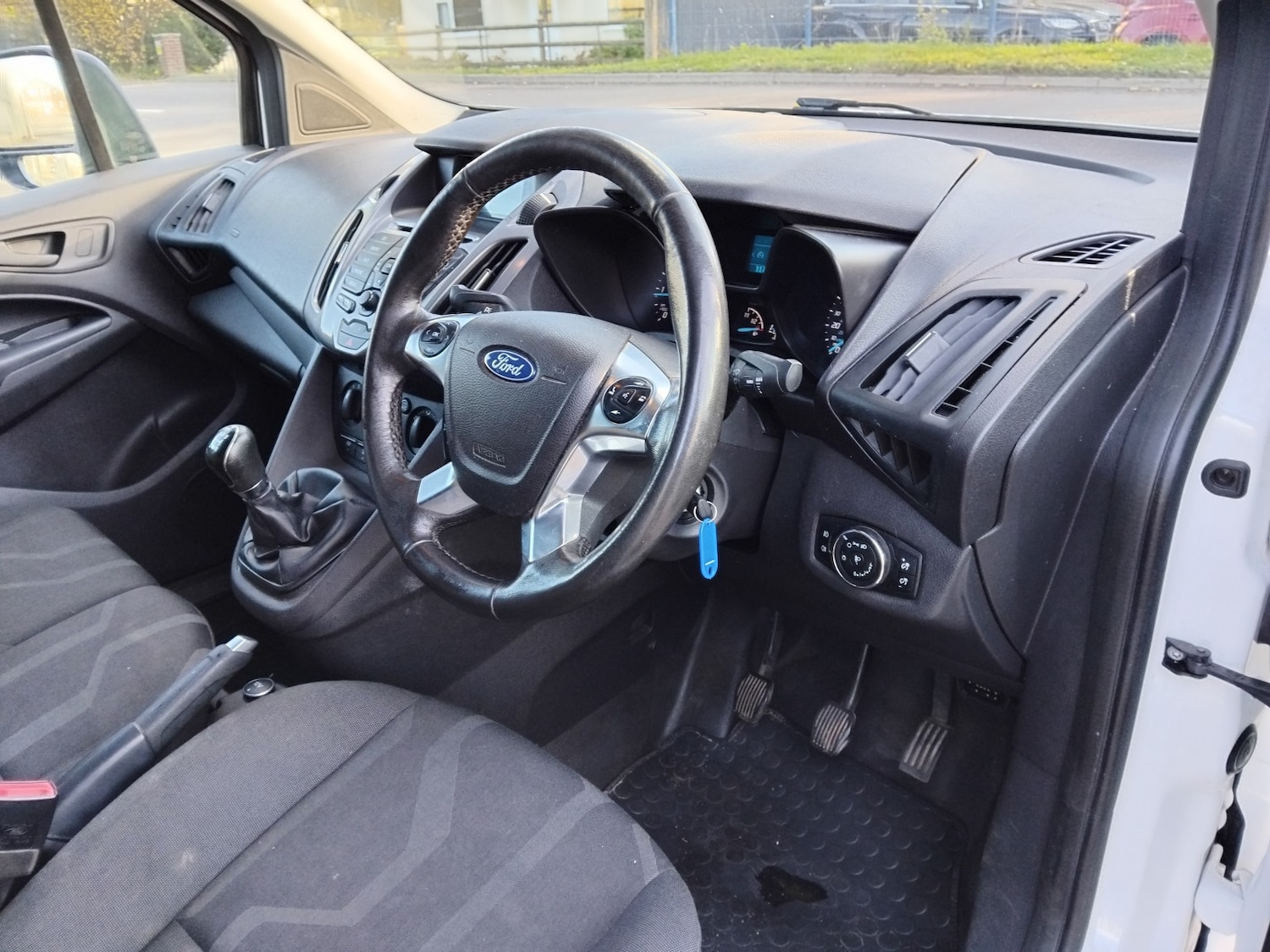 Used Ford Transit Connect 2018 for sale - 76439963: Photo 14