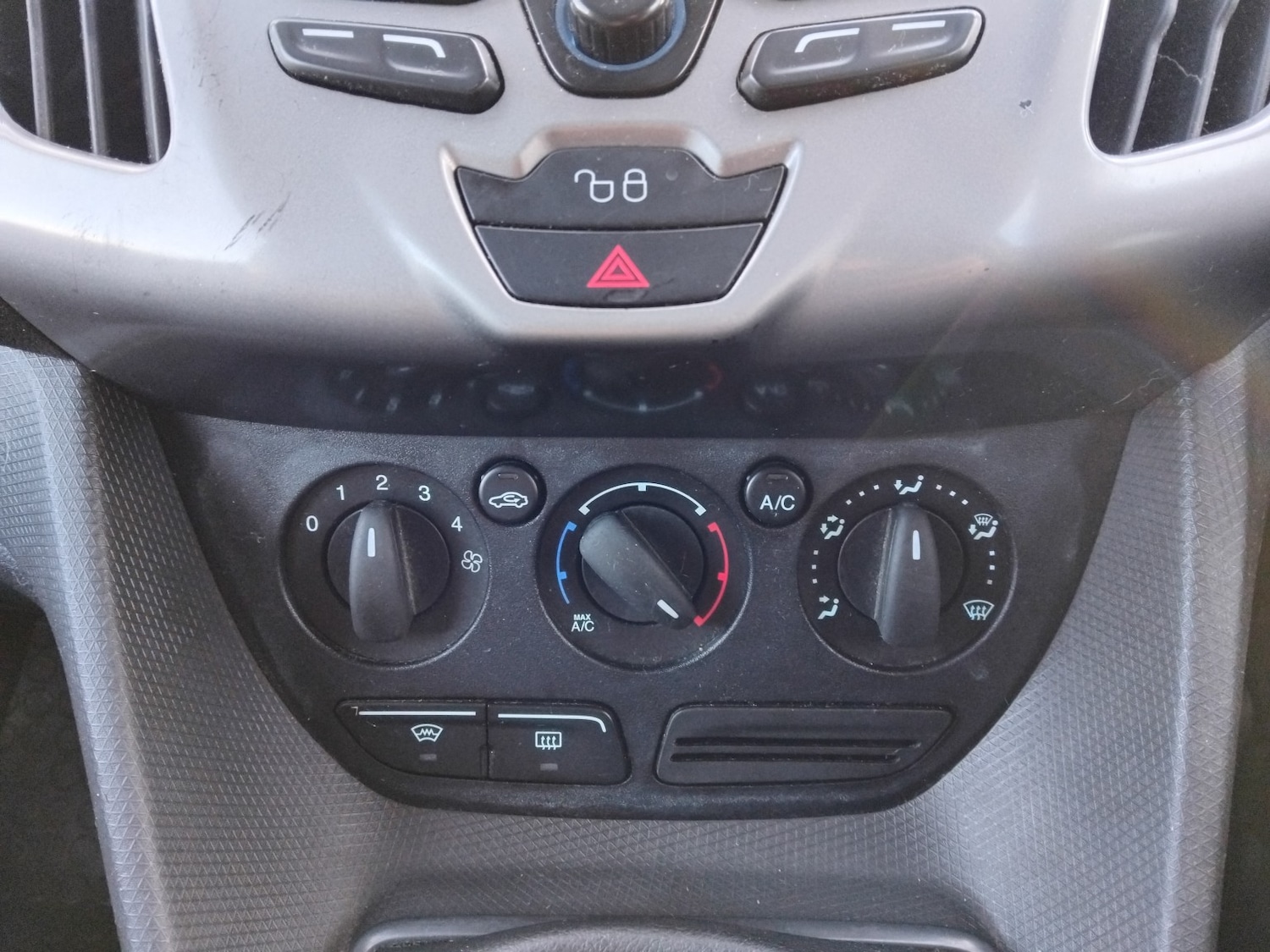 Used Ford Transit Connect 2018 for sale - 76439963: Photo 18