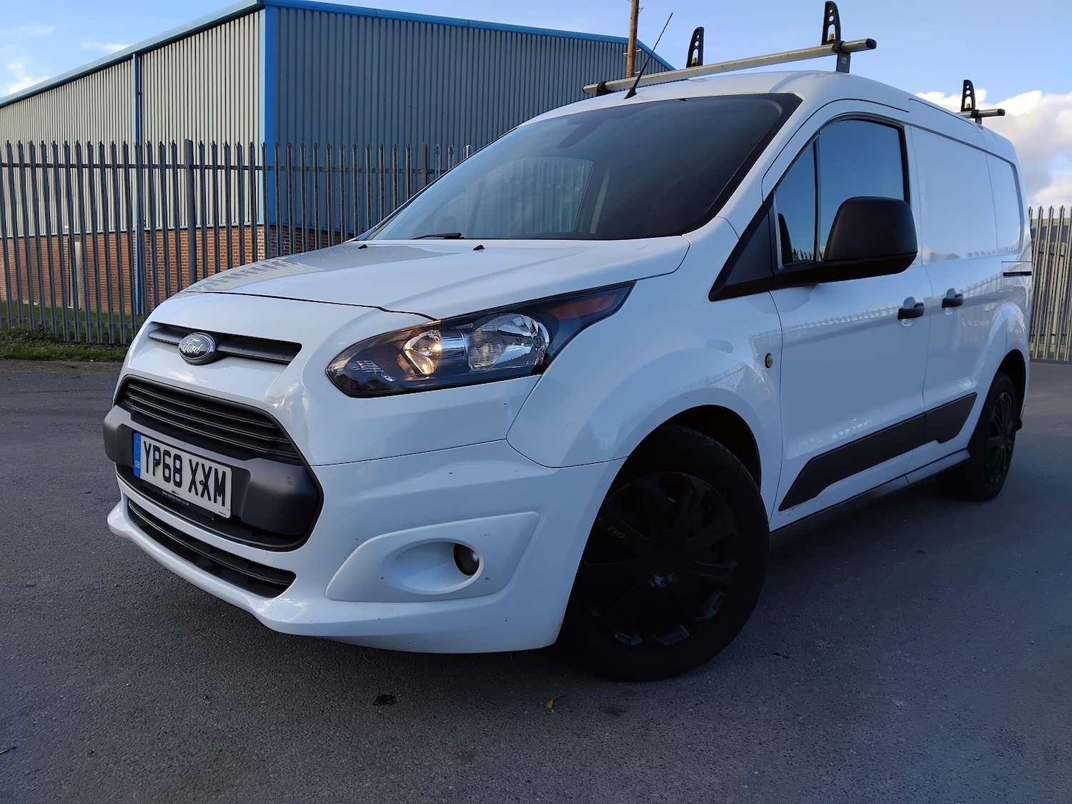 Used Ford Transit Connect 2018 for sale - 76439963: Photo 2