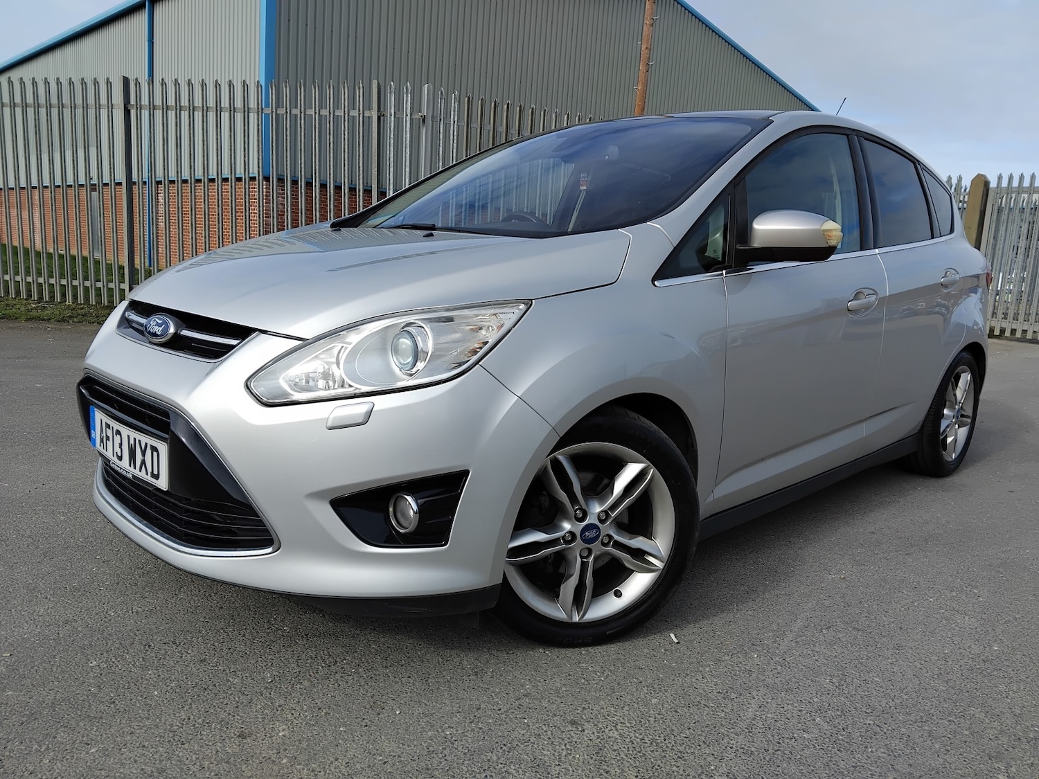 Used Ford C-Max 2013 for sale - 77735768: Photo 2