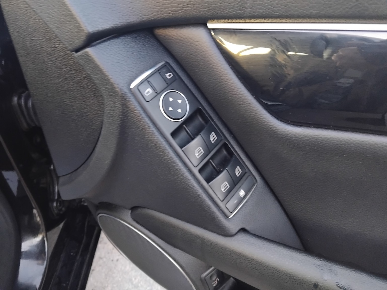 Used Mercedes-Benz C Class 2013 for sale - 77038904: Photo 20