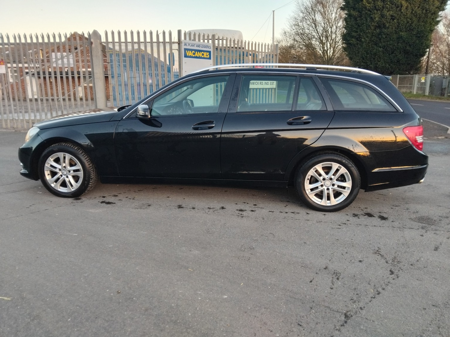 Used Mercedes-Benz C Class 2013 for sale - 77038904: Photo 7