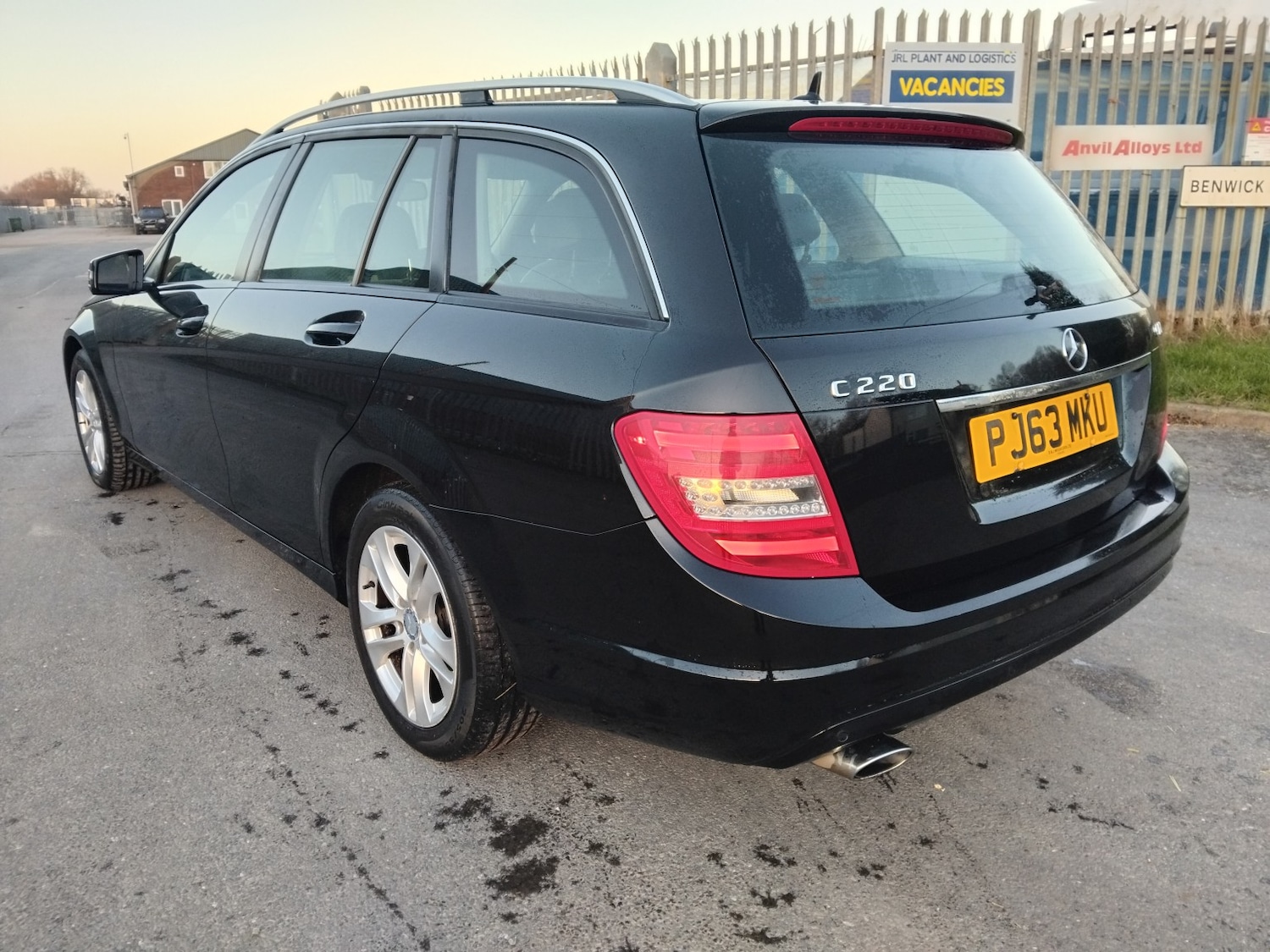 Used Mercedes-Benz C Class 2013 for sale - 77038904: Photo 8