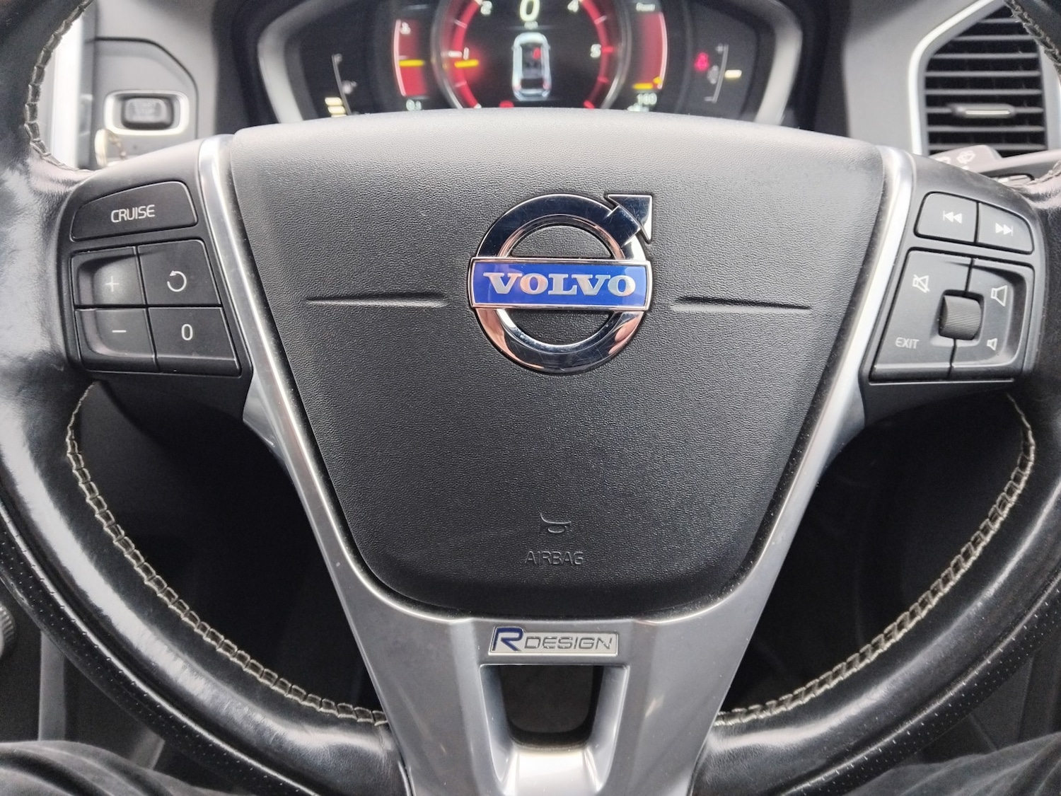 Used Volvo XC60 2014 for sale - 77438423: Photo 19