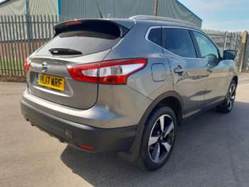 Used Nissan Qashqai 2017 for sale - 74629330: Photo