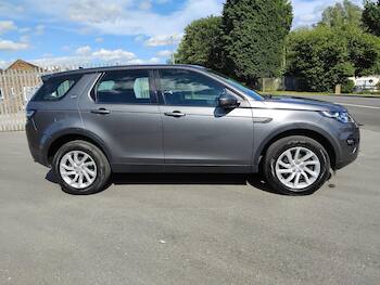 Used Land Rover Discovery Sport 2015 for sale - 79554578: Photo