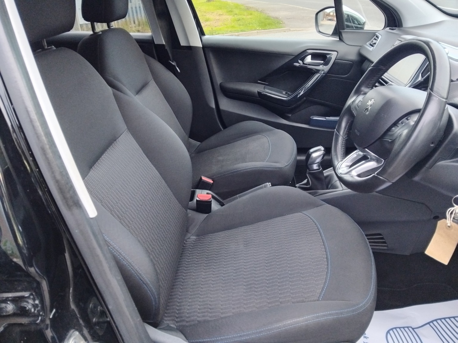 Used Peugeot 208 2019 for sale - 76407502: Photo 11