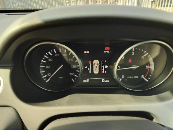 Used Land Rover Discovery Sport 2016 for sale - 75160432: Photo 16